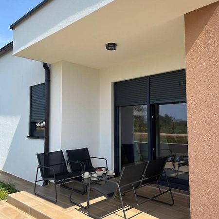 Modern Home Ula Brtonigla Zewnętrze zdjęcie
