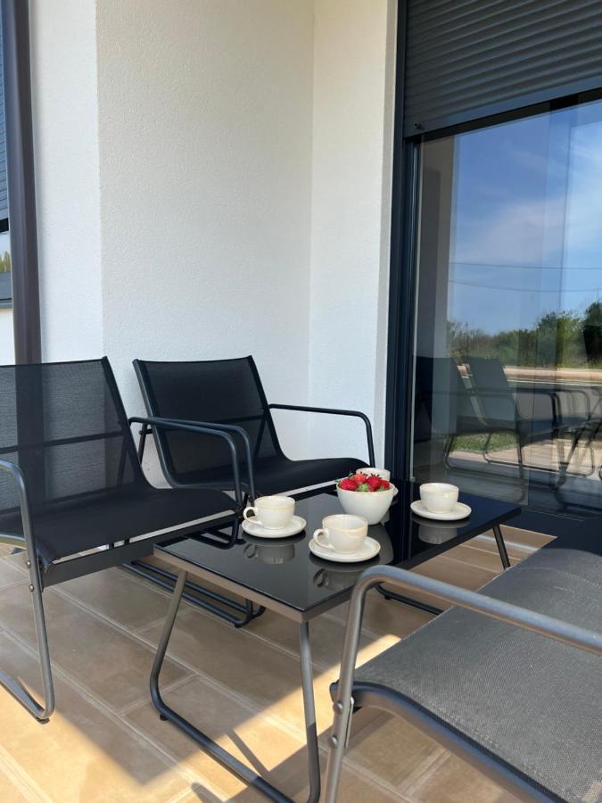 Modern Home Ula Brtonigla Zewnętrze zdjęcie