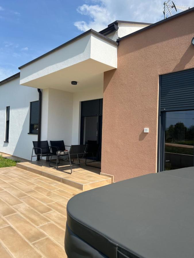 Modern Home Ula Brtonigla Zewnętrze zdjęcie